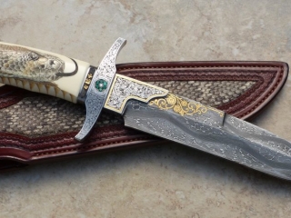 elegant blade with snake patterns and art